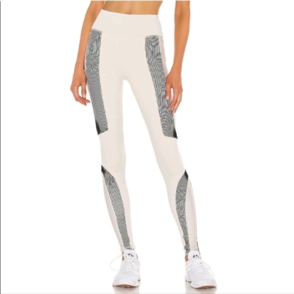 Alo yoga electric high waist black & white leggings sz M